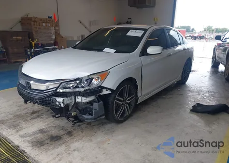 2017 Honda Accord Sport z USA, uszkodzony, nr VIN 1HGCR2F56HA143320
